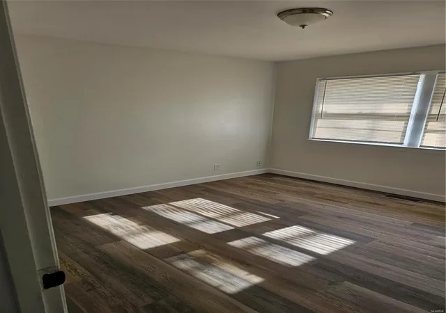 5th image of 8411 Hawkesbury Dr, Saint Louis, MO 63121 | MLS# 25007804
