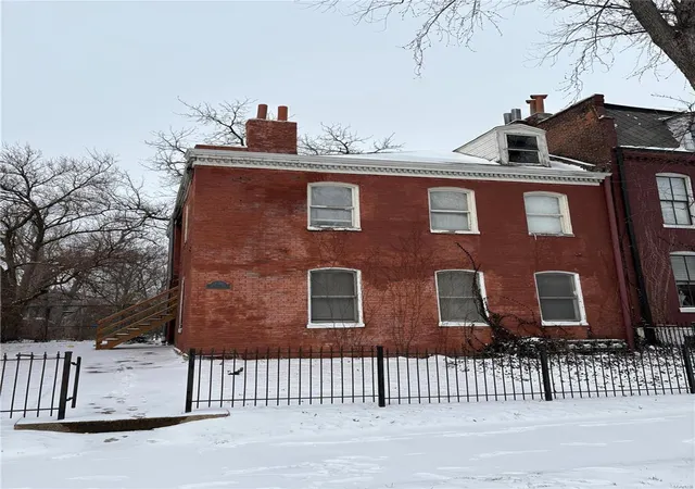 Photo 2 of Multi family home for sale at 2711 Indiana Ave, Saint Louis, MO 63118 | MLS# 25007821 | Listing updated on 2025-03-18