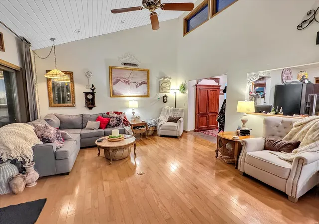 3rd image of 5760 Deerfield Ln, Washington, MO 63090 | MLS# 25007892