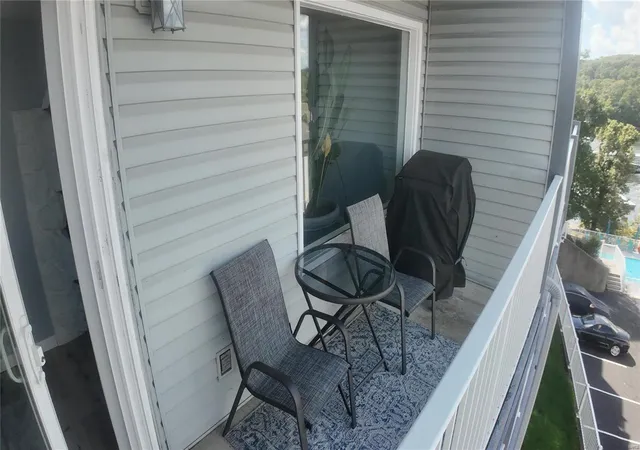 Photo 34 of Condo for sale at 33 Crow Ct #2E, Lake Ozark, MO 65049 | MLS# 25007920 | Listing updated on 2025-03-16