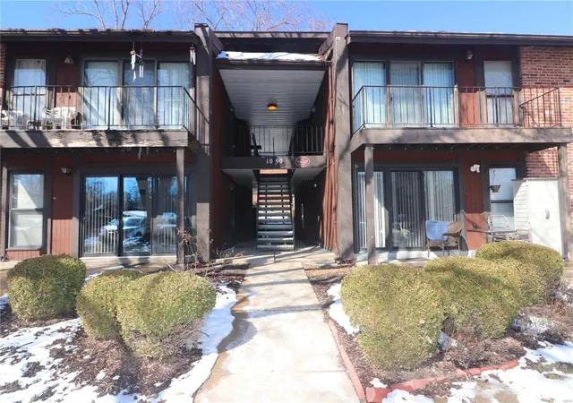 Photo 1 of Condo for sale at 1090 Mersey Bnd Dr #F, Saint Louis, MO 63129 | MLS# 25007935 | Listing updated on 2025-03-18