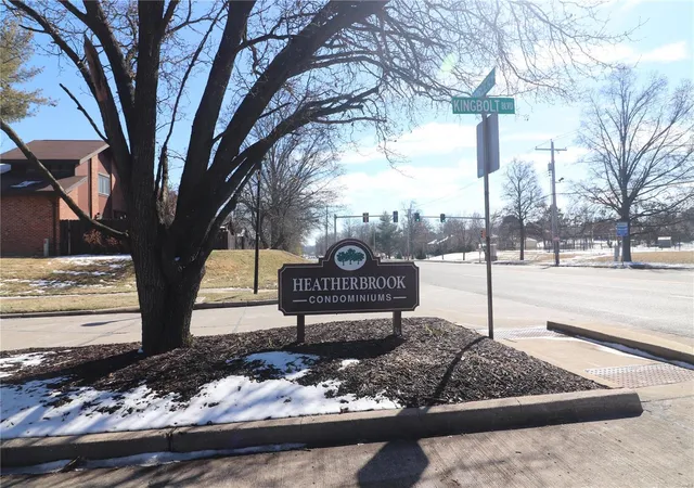 Condo for sale at 1090 Mersey Bnd Dr #F, Saint Louis, MO 63129 | MLS# 25007935 | Listing updated on 2025-03-18