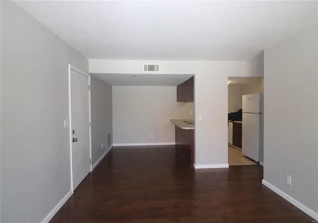 Photo 4 of Condo for sale at 1090 Mersey Bnd Dr #F, Saint Louis, MO 63129 | MLS# 25007935 | Listing updated on 2025-03-18