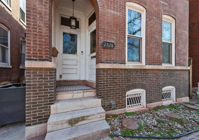 Photo 1 of Single family home for sale at 2328 Michigan Ave, Saint Louis, MO 63104 | MLS# 25008072 | Listing updated on 2025-03-20