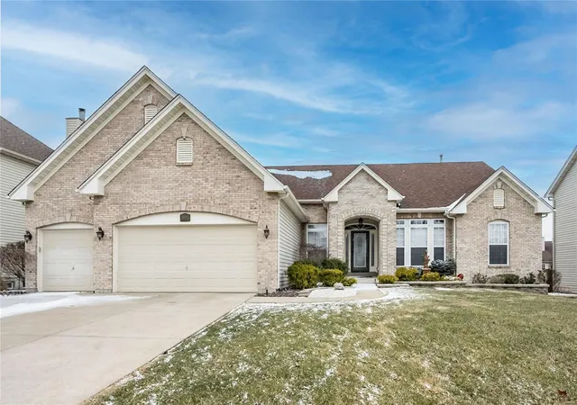 Photo 1 of Single family home for sale at 3009 Brook Holw Dr, O Fallon, MO 63366 | MLS# 25008348 | Listing updated on 2025-03-03
