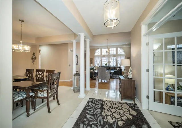 Photo 4 of Single family home for sale at 3009 Brook Holw Dr, O Fallon, MO 63366 | MLS# 25008348 | Listing updated on 2025-03-03
