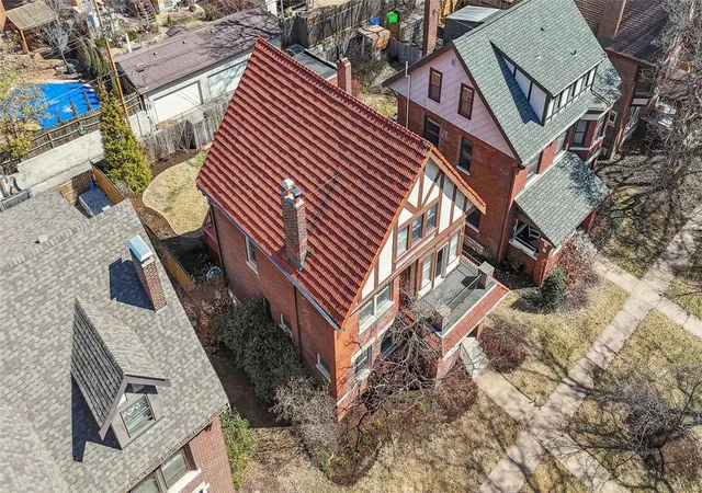 Photo 2 of Single family home for sale at 4431 Mcpherson Ave, Saint Louis, MO 63108 | MLS# 25008361 | Listing updated on 2025-03-18
