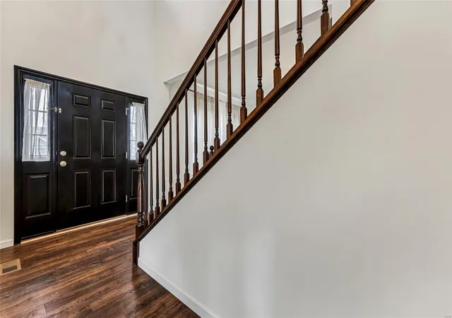 Photo 2 of Single family home for sale at 74 Hidden Bluffs Dr, Lake Saint Louis, MO 63367 | MLS# 25008383 | Listing updated on 2025-04-01