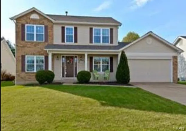 Photo 1 of Single family home for sale at 5830 Walnut Creek Blvd, Saint Charles, MO 63304 | MLS# 25008473 | Listing updated on 2025-03-17