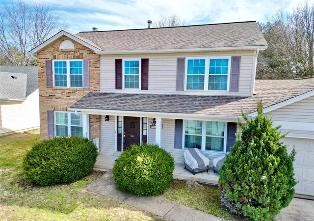 Photo 3 of Single family home for sale at 5830 Walnut Creek Blvd, Saint Charles, MO 63304 | MLS# 25008473 | Listing updated on 2025-03-17