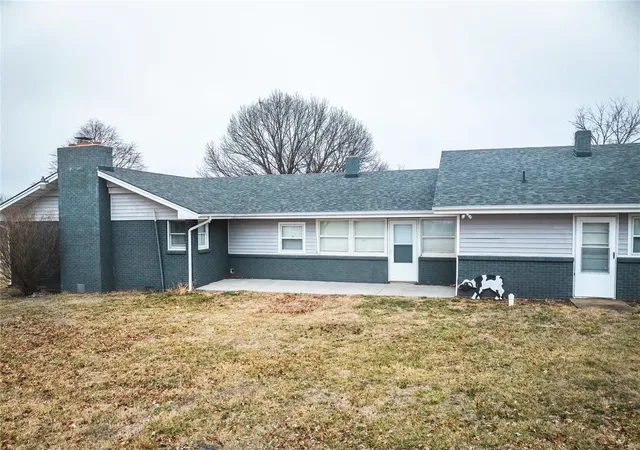 Photo 2 of House for sale at 2749 W Farm Rd 56, Springfield, MO 65803 | MLS# 25008539 | Listing updated on 2025-02-17