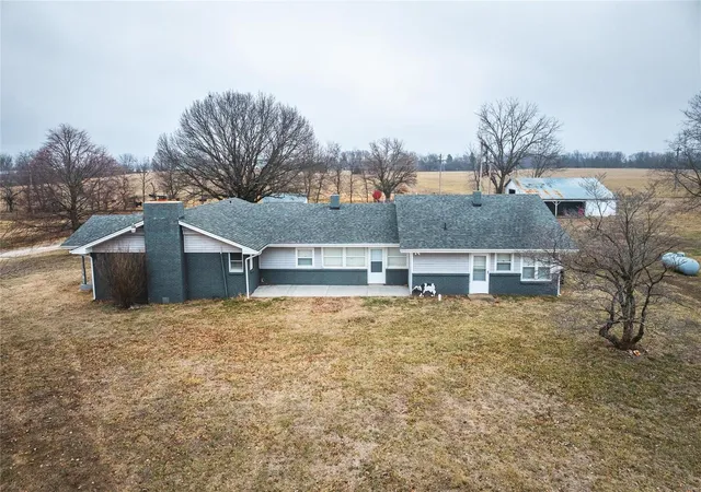 Photo 3 of House for sale at 2749 W Farm Rd 56, Springfield, MO 65803 | MLS# 25008539 | Listing updated on 2025-02-17