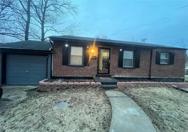 Photo 1 of Sale Pending at 9321 Nelan Dr, Saint Louis, MO 63137 | MLS# 25008545 | Listing updated on 2025-03-14