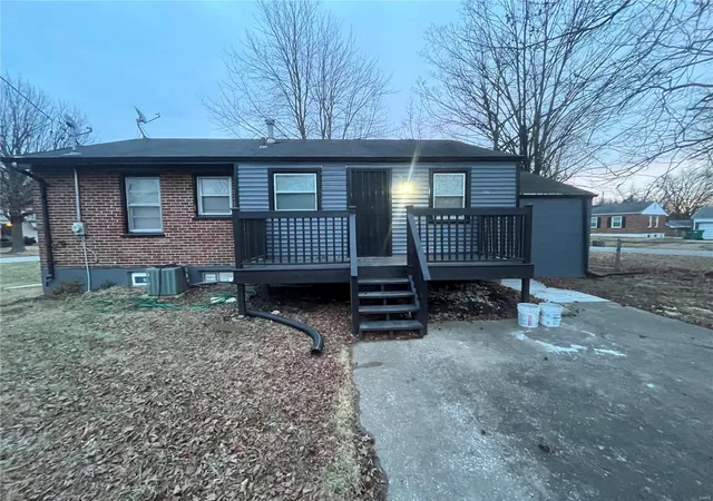 Photo 2 of Sale Pending at 9321 Nelan Dr, Saint Louis, MO 63137 | MLS# 25008545 | Listing updated on 2025-03-14