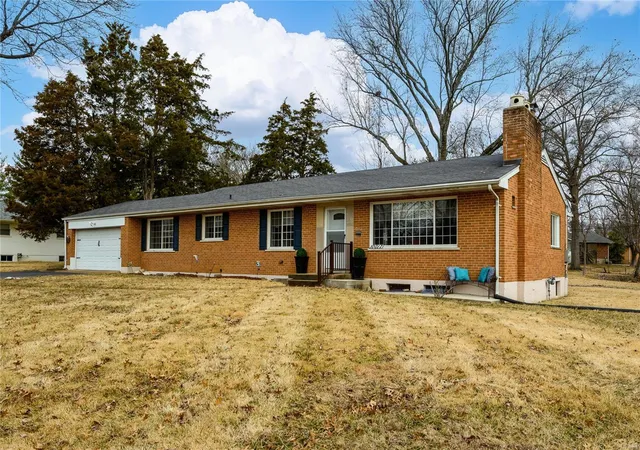 Photo 1 of Single family home for sale at 10017 Carolynne Dr, Saint Louis, MO 63128 | MLS# 25008582 | Listing updated on 2025-03-10