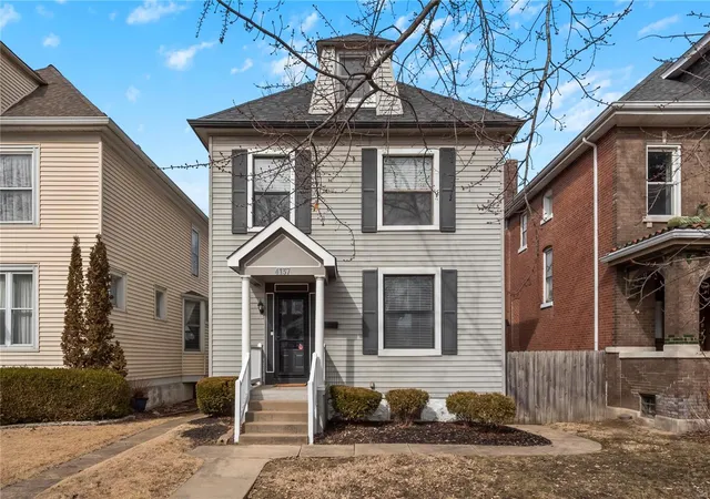 Photo 1 of Single family home for sale at 4137 Juniata St, Saint Louis, MO 63116 | MLS# 25008589 | Listing updated on 2025-03-10