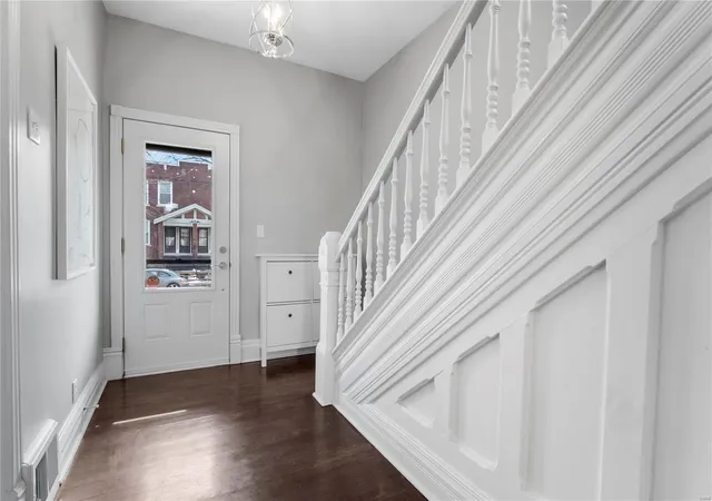 Photo 3 of Single family home for sale at 4137 Juniata St, Saint Louis, MO 63116 | MLS# 25008589 | Listing updated on 2025-03-10