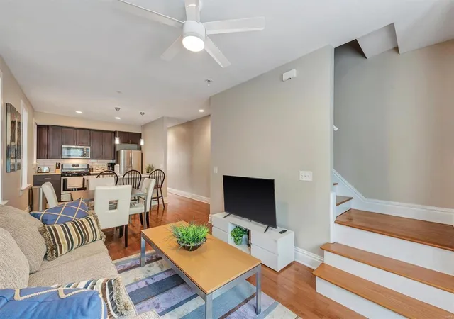 Photo 3 of Multi family home for sale at 920 Talmage, Saint Louis, MO 63110 | MLS# 25008591 | Listing updated on 2025-02-17