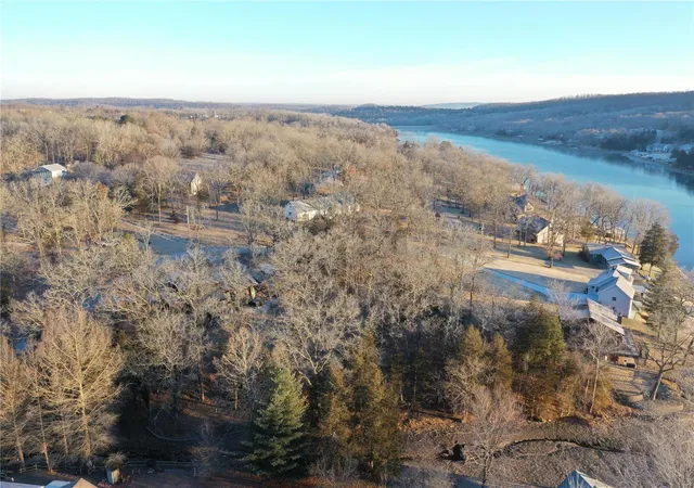 Photo 1 of Land for sale at 0 Lakewood Dr, Sainte Genevieve, MO 63670 | MLS# 25008651 | Listing updated on 2025-02-17