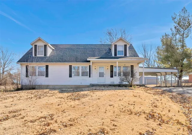 Photo 2 of Single family home for sale at 804 Sunset Ln, Mexico, MO 65265 | MLS# 25008658 | Listing updated on 2025-03-12