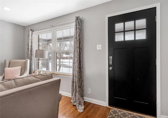 Photo 3 of Single family home for sale at 941 Box Elder Dr, Saint Louis, MO 63122 | MLS# 25008705 | Listing updated on 2025-03-19