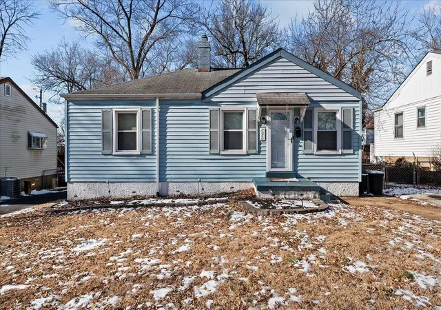Photo 1 of Sale Pending at 2060 Coleridge Dr, Saint Louis, MO 63136 | MLS# 25008740 | Listing updated on 2025-03-09