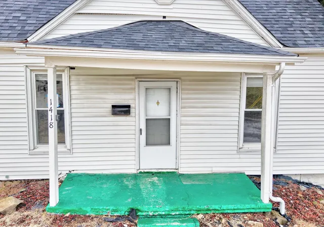 Photo 1 of Single family home for sale at 1418 Sulphur, Saint Louis, MO 63110 | MLS# 25008767 | Listing updated on 2025-02-18