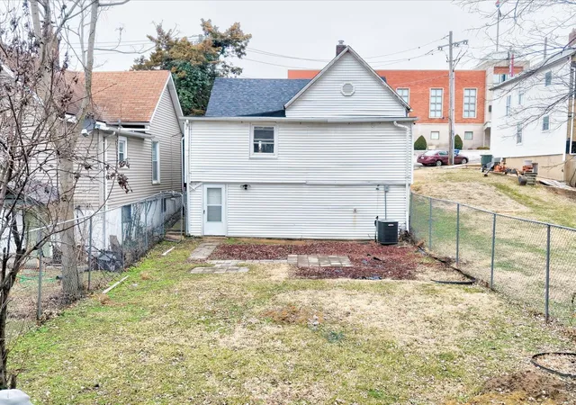 Photo 2 of Single family home for sale at 1418 Sulphur, Saint Louis, MO 63110 | MLS# 25008767 | Listing updated on 2025-02-18