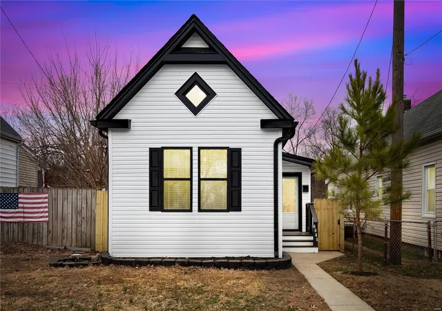 Photo 1 of Single family home for sale at 6845 Magnolia Ave, Saint Louis, MO 63143 | MLS# 25008782 | Listing updated on 2025-03-14