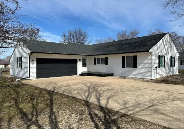 Photo 1 of Single family home for sale at 1773 Southridge Ln, Owensville, MO 65066 | MLS# 25008971 | Listing updated on 2025-03-09