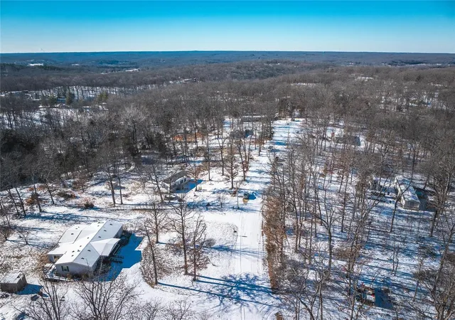 35th image of 23001 Abrolat Rd, Wright City, MO 63390 | MLS# 25009003