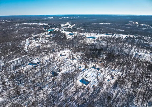 Photo 3 of House for sale at 23001 Abrolat Rd, Wright City, MO 63390 | MLS# 25009003 | Listing updated on 2025-02-19
