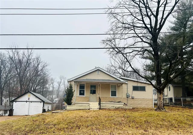 Photo 1 of Single family home for sale at 10719 Thorpe Ave, Saint Louis, MO 63114 | MLS# 25009037 | Listing updated on 2025-03-12