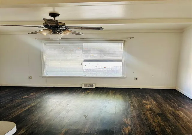 Photo 3 of Single family home for sale at 10719 Thorpe Ave, Saint Louis, MO 63114 | MLS# 25009037 | Listing updated on 2025-03-12