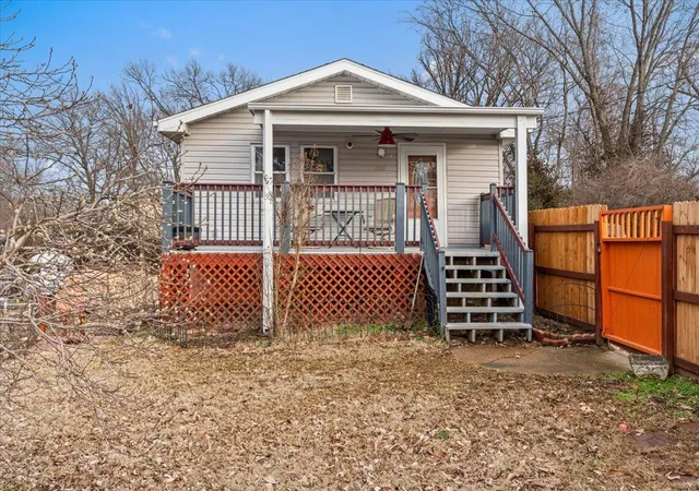 Photo 1 of Single family home for sale at 628 Military Rd, Saint Louis, MO 63125 | MLS# 25009046 | Listing updated on 2025-03-10