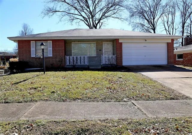 Photo 1 of Sale Pending at 6730 Eichelberger St, Saint Louis, MO 63109 | MLS# 25009101 | Listing updated on 2025-03-07