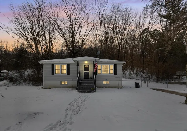 Photo 1 of Single family home for sale at 4659 Spring Glen Dr, House Springs, MO 63051 | MLS# 25009116 | Listing updated on 2025-03-19