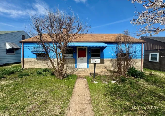 Photo 1 of Single family home for sale at 5273 Parker Ave, Saint Louis, MO 63139 | MLS# 25009123 | Listing updated on 2025-03-26