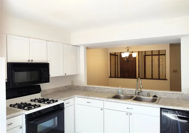 Photo 1 of Townhouse for sale at 303 Spencer Pl #303-305, Saint Peters, MO 63376 | MLS# 25009133 | Listing updated on 2025-02-19
