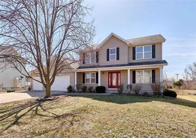 Photo 1 of Single family home for sale at 1066 Dardenne Woods Dr, O Fallon, MO 63368 | MLS# 25009208 | Listing updated on 2025-03-17