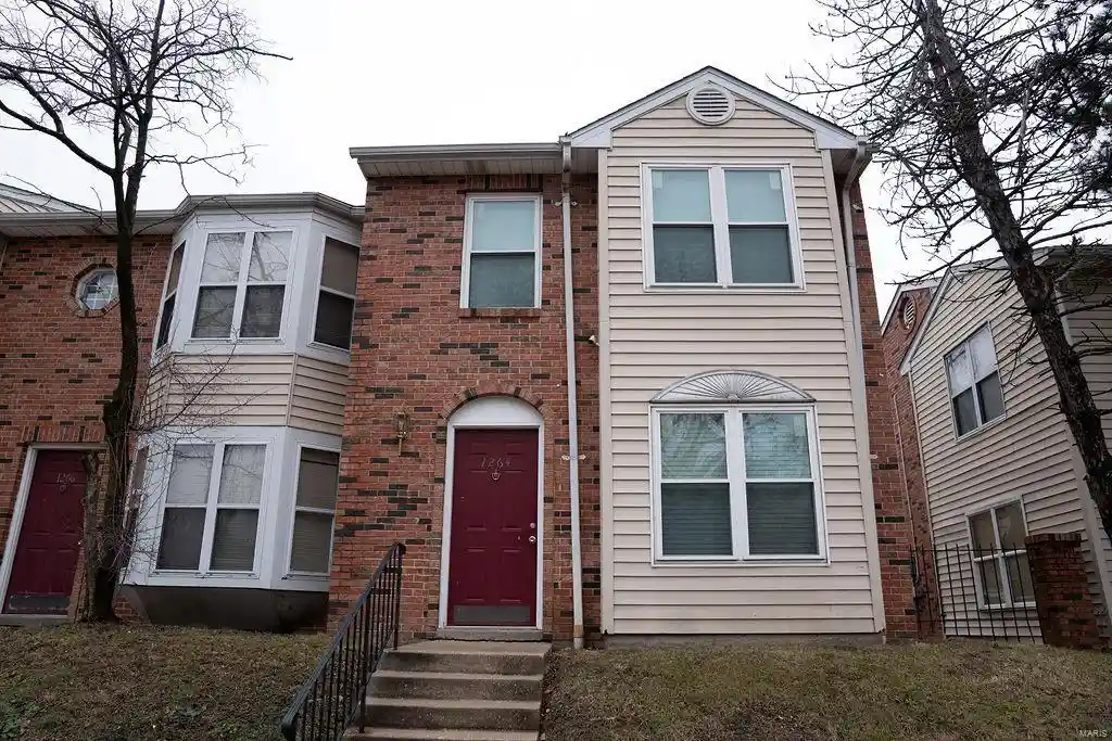 Listing Photo 1 - Condo for sale in 1264 Hodiamont Ave located at 1264 Hodiamont Ave, St. Louis, MO 63112 - Unit 1264 Hodiamont Ave