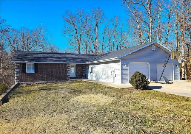 Photo 1 of Single family home for sale at 10390 Stoney Creek Ct, New Bloomfield, MO 65063 | MLS# 25009362 | Listing updated on 2025-03-02