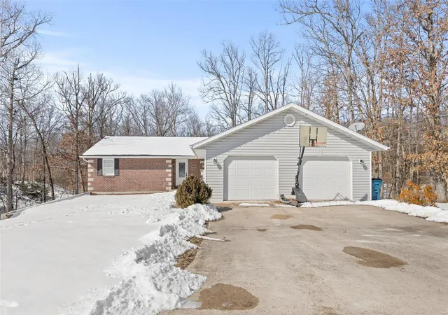 Photo 46 of Single family home for sale at 10390 Stoney Creek Ct, New Bloomfield, MO 65063 | MLS# 25009362 | Listing updated on 2025-03-02