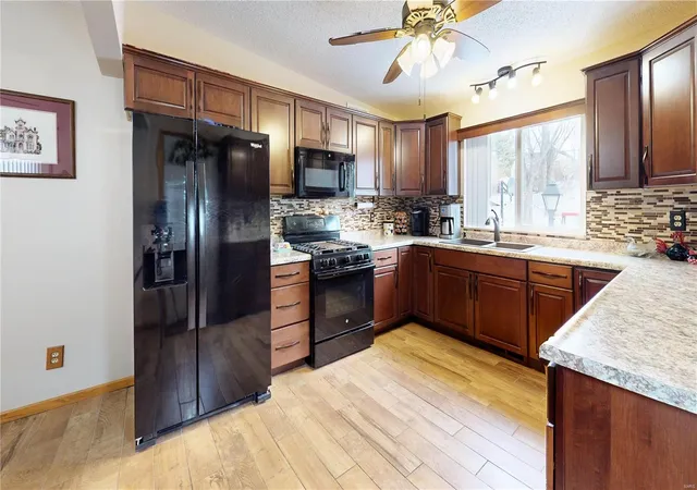 Photo 2 of Sale Pending at 3522 San Jose Ln, Saint Ann, MO 63074 | MLS# 25009415 | Listing updated on 2025-02-28