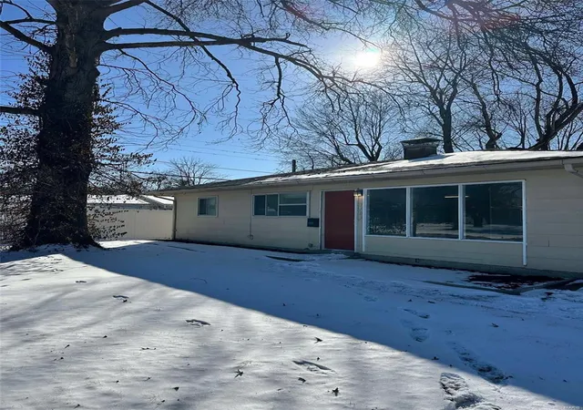 Photo 1 of Single family home for sale at 1103 N 39th St, Belleville, IL 62226 | MLS# 25009434 | Listing updated on 2025-02-21