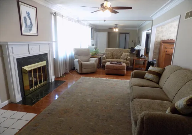Photo 1 of Single family home for sale at 6053 Childress, Saint Louis, MO 63109 | MLS# 25009564 | Listing updated on 2025-03-18