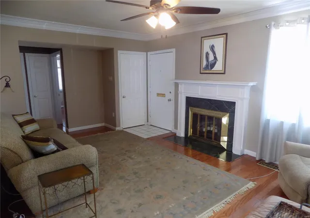 Photo 2 of Single family home for sale at 6053 Childress, Saint Louis, MO 63109 | MLS# 25009564 | Listing updated on 2025-03-18