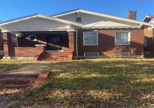 Photo 1 of Single family home for sale at 5451 Queens Ave, Saint Louis, MO 63115 | MLS# 25009581 | Listing updated on 2025-02-22