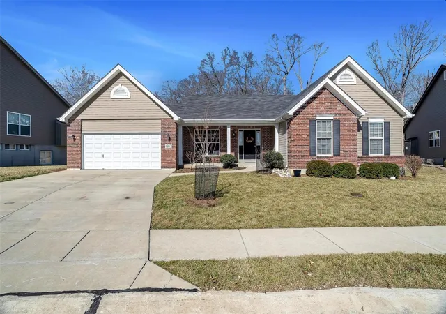 Photo 1 of Single family home for sale at 4957 Quail Crst Ct, Saint Louis, MO 63128 | MLS# 25009600 | Listing updated on 2025-03-12