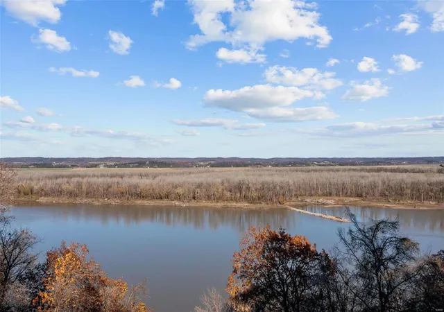 1st image of 966 Charrette Ln, Washington, MO 63090 | MLS# 25009614